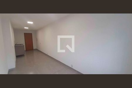 Sala / Quarto de apartamento para alugar com 1 quarto, 25m² em Centro, Osasco