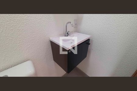 Banheiro de apartamento para alugar com 1 quarto, 25m² em Centro, Osasco