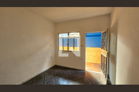 Sala  de casa para alugar com 2 quartos, 80m² em Chatuba, Mesquita