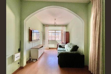 Casa para alugar com 3 quartos, 250m² em Graça, Belo Horizonte