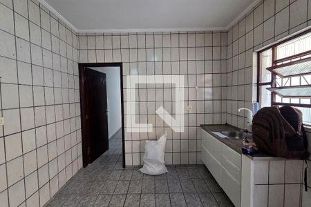 Cozinha de casa para alugar com 3 quartos, 82m² em Nova Mirim, Praia Grande