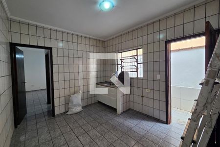 Cozinha de casa para alugar com 3 quartos, 82m² em Nova Mirim, Praia Grande