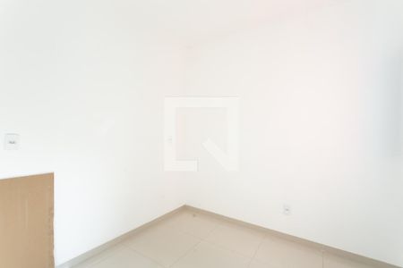 Quarto 2 de apartamento para alugar com 2 quartos, 40m² em Vila Jacuí, São Paulo