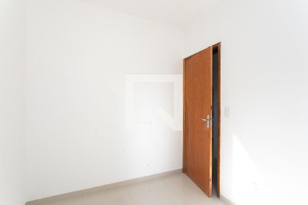 Quarto 1  de apartamento para alugar com 2 quartos, 40m² em Vila Jacuí, São Paulo