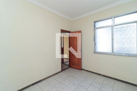 Quarto 1 de casa para alugar com 3 quartos, 150m² em Marechal Hermes, Rio de Janeiro