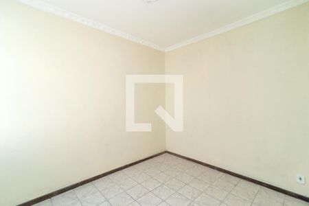 Quarto 1 de casa para alugar com 3 quartos, 150m² em Marechal Hermes, Rio de Janeiro