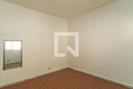 Quarto 1 de casa para alugar com 3 quartos, 160m² em Marechal Hermes, Rio de Janeiro