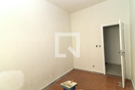 Quarto 2 de casa para alugar com 3 quartos, 160m² em Marechal Hermes, Rio de Janeiro