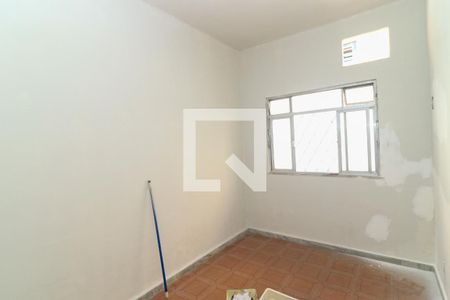 Quarto 2 de casa para alugar com 3 quartos, 160m² em Marechal Hermes, Rio de Janeiro