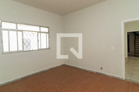 Quarto 1 de casa para alugar com 3 quartos, 160m² em Marechal Hermes, Rio de Janeiro