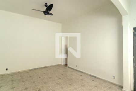 Casa para alugar com 3 quartos, 160m² em Marechal Hermes, Rio de Janeiro