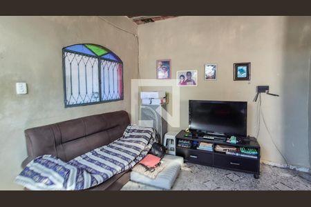 Sala de casa para alugar com 2 quartos, 50m² em Cordovil, Rio de Janeiro
