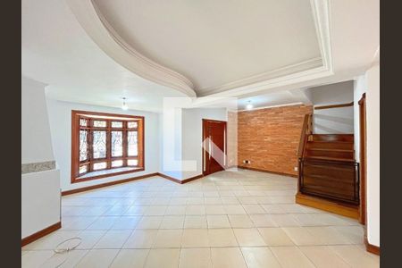 Sala de casa de condomínio para alugar com 3 quartos, 140m² em Hípica, Porto Alegre