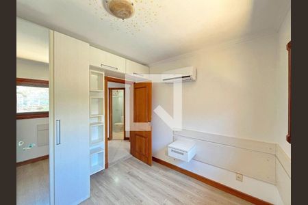 Quarto de casa de condomínio para alugar com 3 quartos, 140m² em Hípica, Porto Alegre