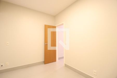 Quarto 1 de casa de condomínio para alugar com 4 quartos, 259m² em Gávea, Uberlândia