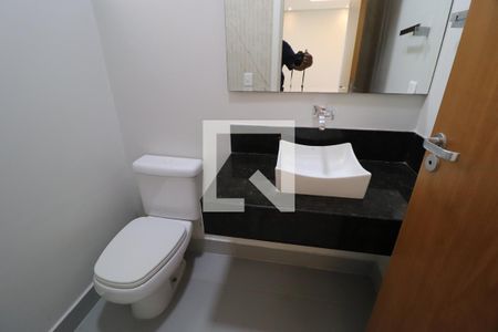 Lavabo da Sala de casa de condomínio para alugar com 4 quartos, 259m² em Gávea, Uberlândia