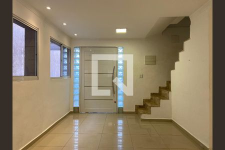 Casa para alugar com 2 quartos, 110m² em Ferreira, São Paulo