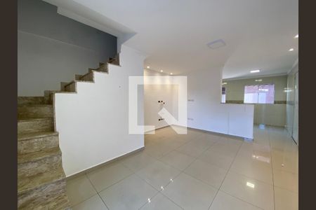 Casa para alugar com 2 quartos, 110m² em Ferreira, São Paulo