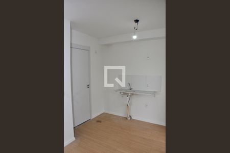 Detalhe - Sala, Cozinha e Área de Serviço com Varanda de apartamento para alugar com 2 quartos, 35m² em Vila Jaguara, São Paulo
