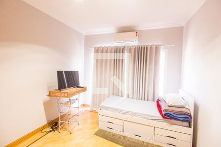 Quarto de casa de condomínio para alugar com 3 quartos, 2000m² em Residencial Tambore, Barueri