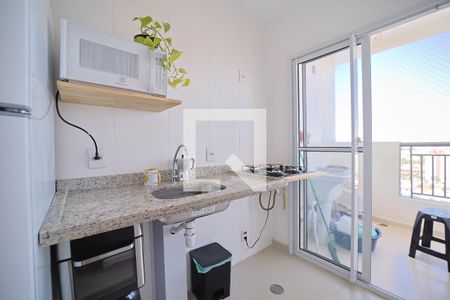 Cozinha de apartamento para alugar com 2 quartos, 42m² em Vila Ré, São Paulo