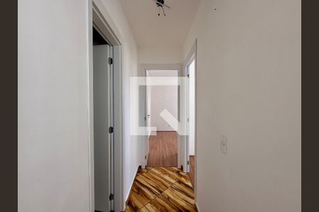 Corredor Quartos de apartamento para alugar com 2 quartos, 39m² em Socorro, São Paulo
