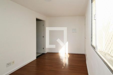 Sala de apartamento para alugar com 2 quartos, 52m² em Jardim da Gloria, Cotia