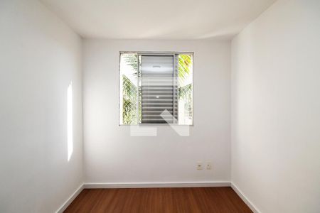 Quarto 1 de apartamento para alugar com 2 quartos, 52m² em Jardim da Gloria, Cotia