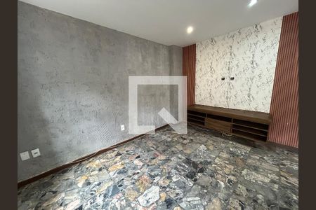 Casa para alugar com 4 quartos, 240m² em Vila Valqueire, Rio de Janeiro