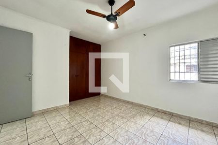 Quarto 1 de casa para alugar com 2 quartos, 80m² em Vila Imperio, São Paulo