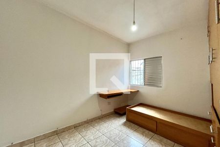 Quarto 2 de casa para alugar com 2 quartos, 80m² em Vila Imperio, São Paulo