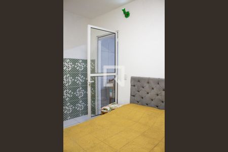 Quarto 2 de casa para alugar com 2 quartos, 100m² em Parque Maria Helena, São Paulo