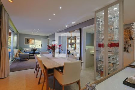Apartamento à venda com 4 quartos, 124m² em Savassi, Belo Horizonte