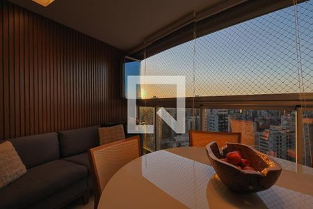 Apartamento à venda com 4 quartos, 124m² em Savassi, Belo Horizonte