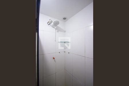 Banheiro de apartamento para alugar com 1 quarto, 145m² em Paraíso, São Gonçalo
