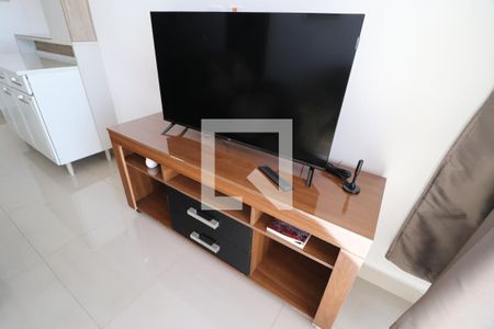 Sala de apartamento para alugar com 2 quartos, 60m² em Jardim Patricia, Uberlândia
