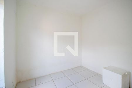 Quarto 2 de casa para alugar com 2 quartos, 42m² em Bonsucesso, Rio de Janeiro
