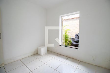 Quarto 2 de casa para alugar com 2 quartos, 42m² em Bonsucesso, Rio de Janeiro
