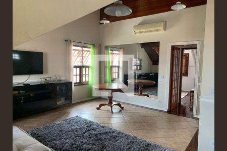 Casa à venda com 4 quartos, 320m² em Vila Rosalia, Guarulhos