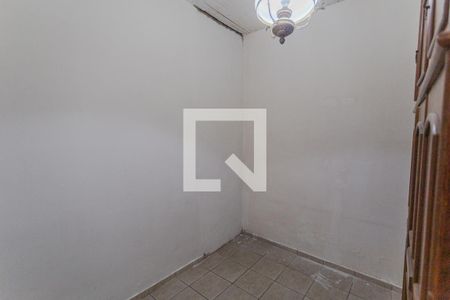 Quarto de casa para alugar com 3 quartos, 70m² em Sagrada Família, Belo Horizonte