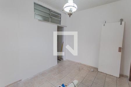 Sala de casa para alugar com 3 quartos, 70m² em Sagrada Família, Belo Horizonte