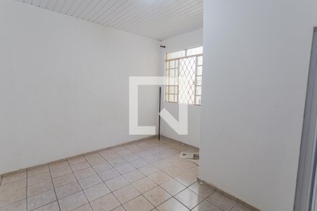 Suíte de casa para alugar com 3 quartos, 70m² em Sagrada Família, Belo Horizonte