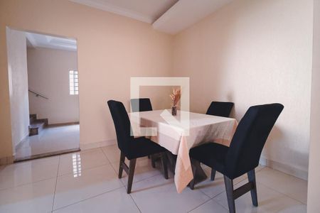 Copa de casa à venda com 3 quartos, 360m² em Setor Faicalville, Goiânia