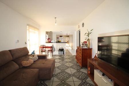 Sala de casa à venda com 5 quartos, 150m² em Vila Brasil, São Paulo