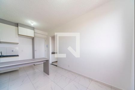 Sala de apartamento para alugar com 2 quartos, 35m² em Vila Sacadura Cabral, Santo André