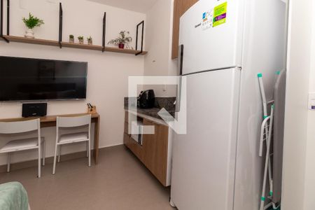 Cozinha de kitnet/studio para alugar com 1 quarto, 29m² em Pompeia, São Paulo