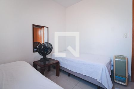 Quarto 2 de apartamento para alugar com 2 quartos, 66m² em Setor Bueno, Goiânia
