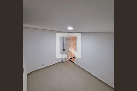 Quarto de apartamento para alugar com 2 quartos, 53m² em Mutondo, São Gonçalo