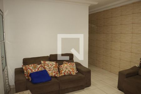 Casa à venda com 4 quartos, 78m² em Jardim Rodolfo Pirani, São Paulo