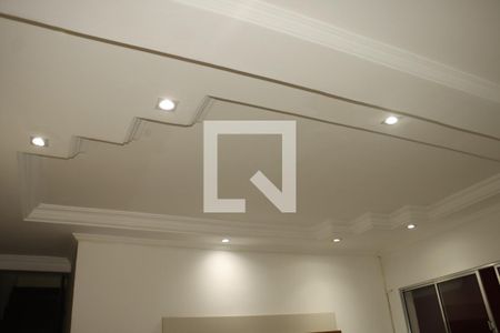 Casa à venda com 4 quartos, 78m² em Jardim Rodolfo Pirani, São Paulo